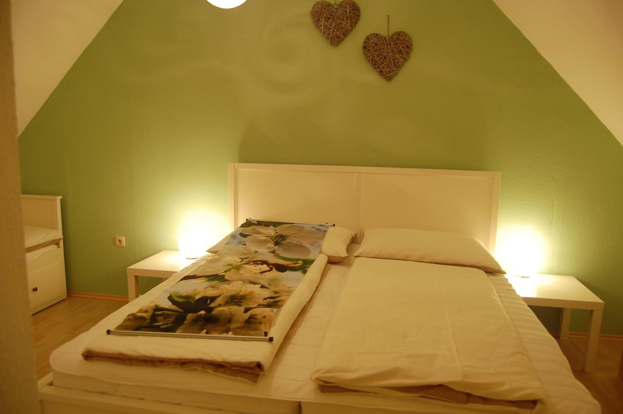 Hofgassl Zentgraf Bed & Breakfast Mörbisch am See Екстериор снимка