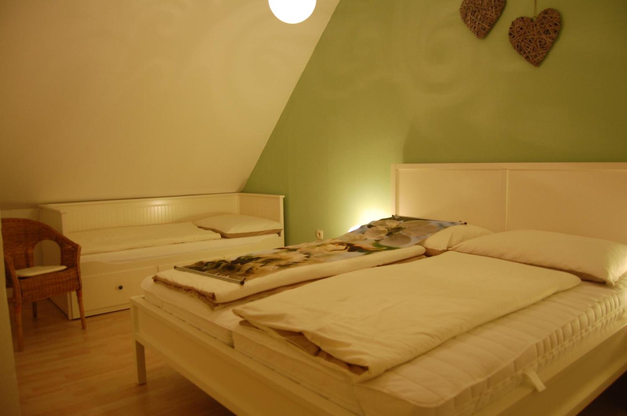 Hofgassl Zentgraf Bed & Breakfast Mörbisch am See Екстериор снимка