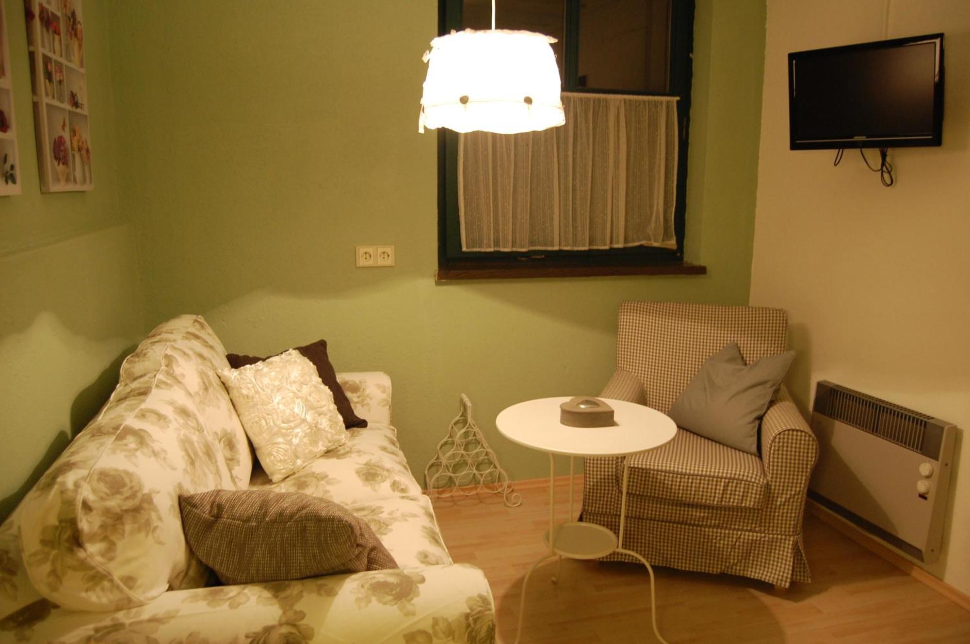 Hofgassl Zentgraf Bed & Breakfast Mörbisch am See Екстериор снимка